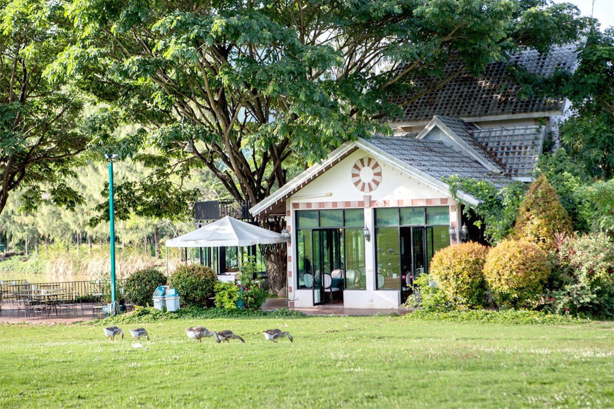 Chateau De Khaoyai Hotel & Resort Pak Chong Екстериор снимка