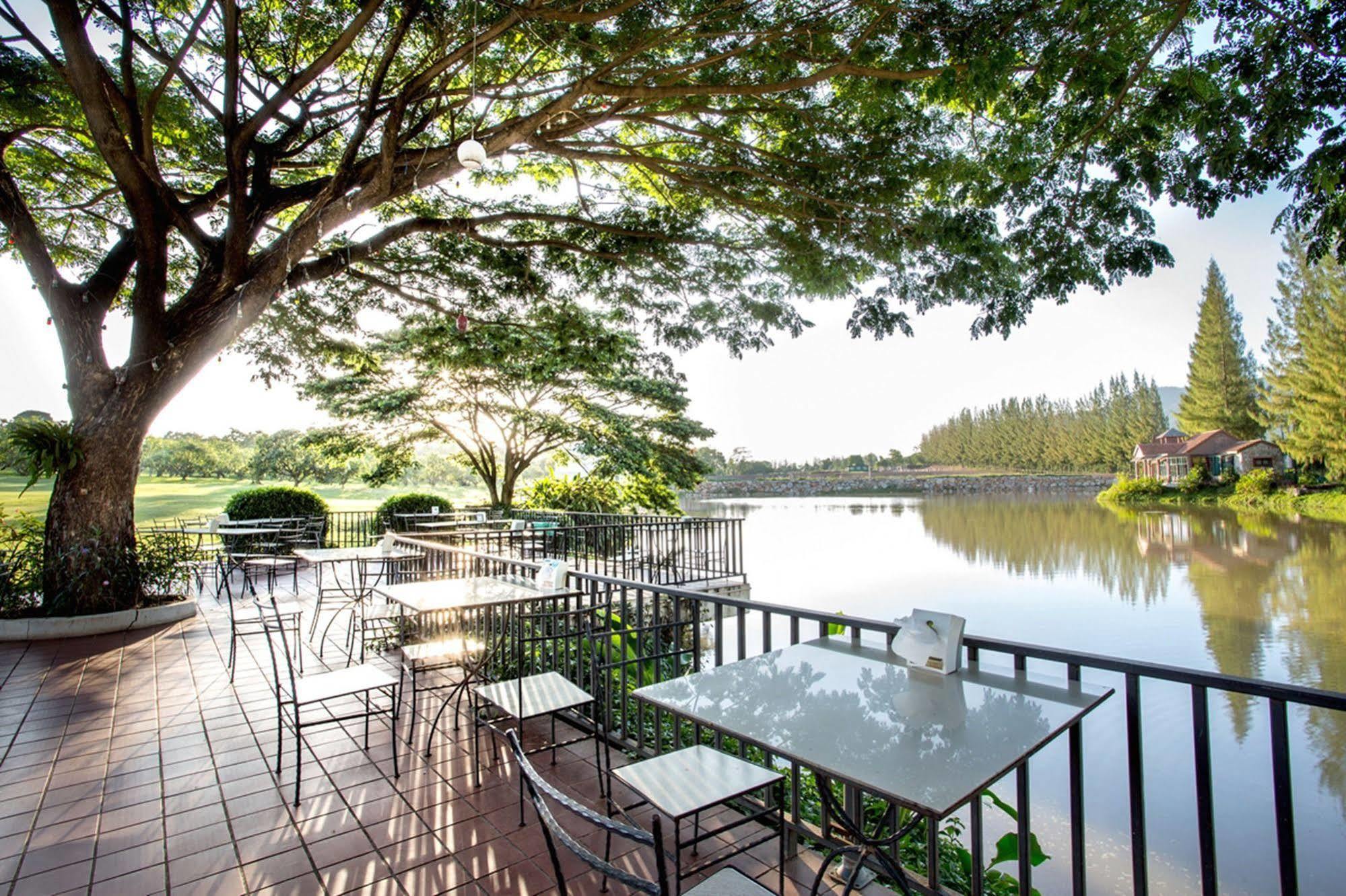 Chateau De Khaoyai Hotel & Resort Pak Chong Екстериор снимка